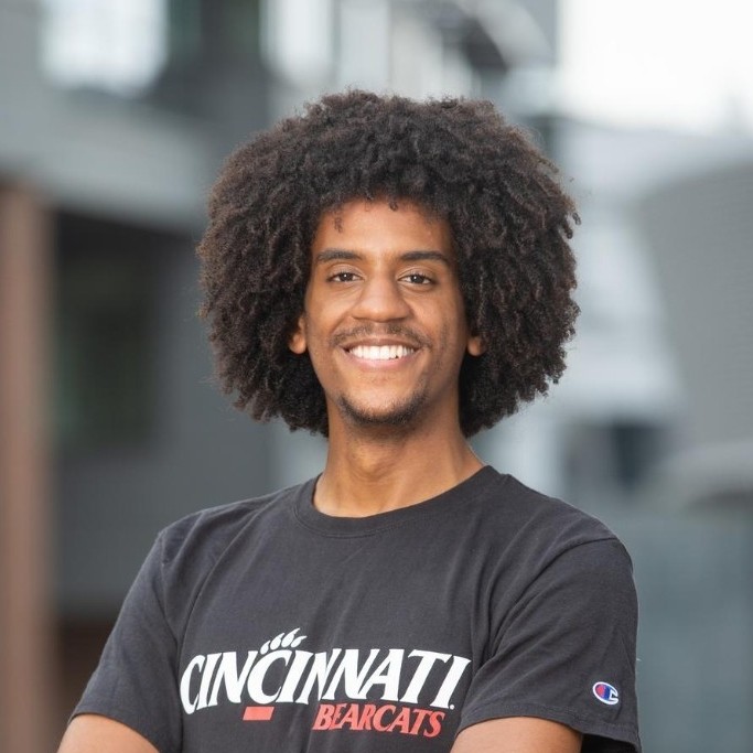 headshot Isaac Smitherman