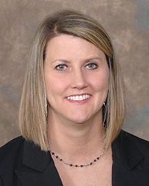 Headshot of Rochelle  Topmiller