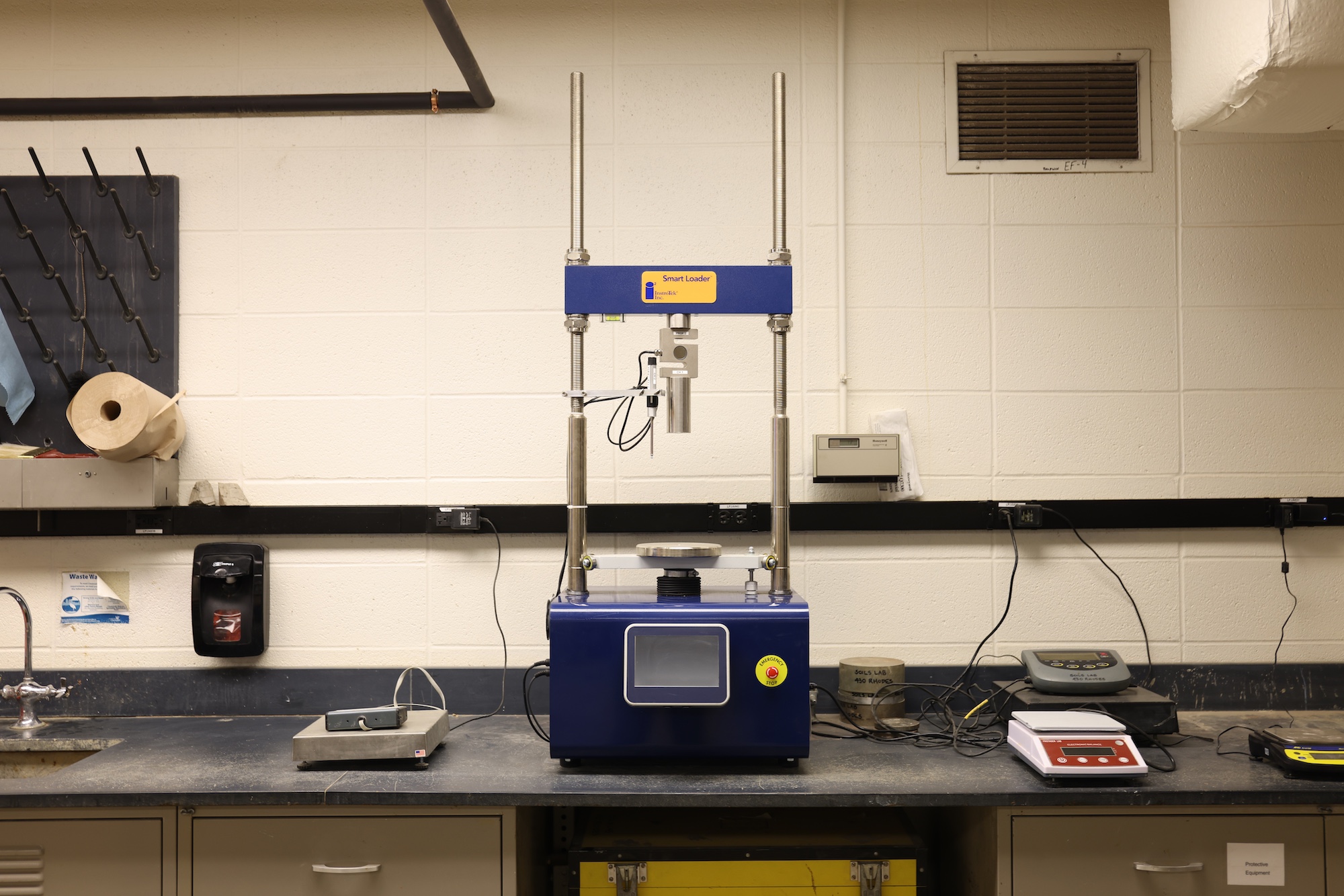 Soils Lab technology 